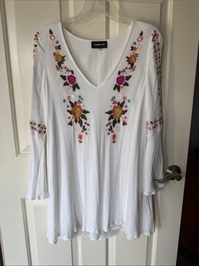 Sugarlips White Boho Bell Sleeve Floral Embroidered V-Neck Tunic/mini dress XS